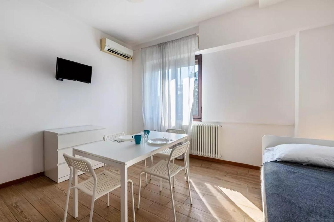 Civico 22 Apartment Peschiera del Garda Exterior photo