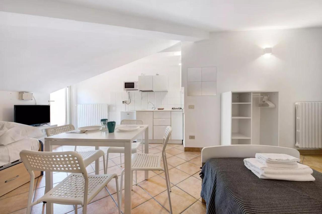 Civico 22 Apartment Peschiera del Garda Exterior photo